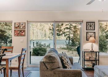 47MF - WiFi - Lakefront - Sleeps 6