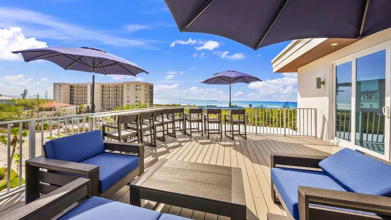 The Upper Deck - Rooftop - Lounge Area - High-Top Chairs - Gulf Views