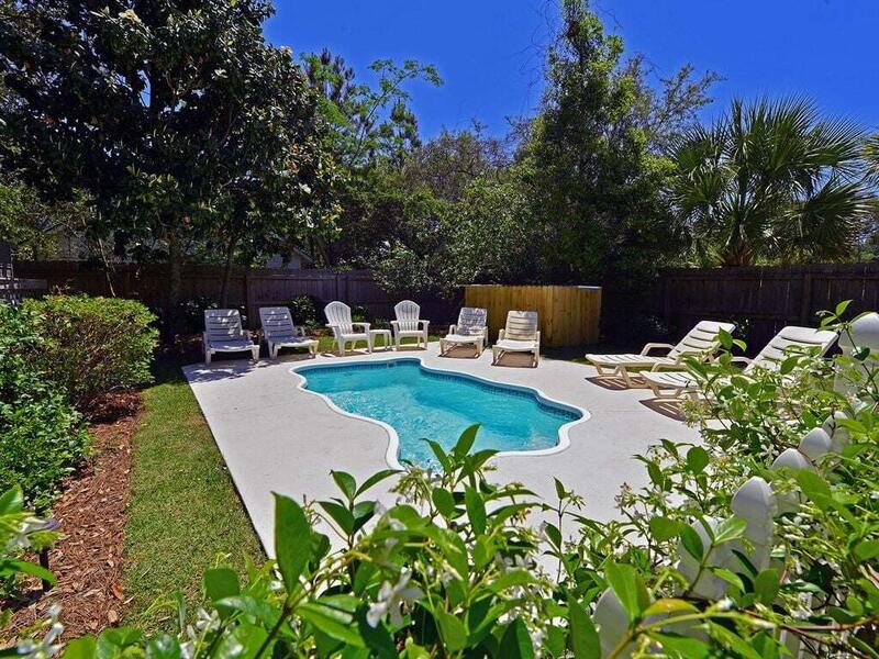 Lush landscaping and enormous backyard with private 13x9 size pool