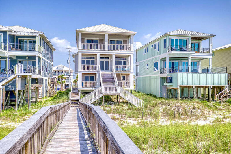 7793 Gulf Boulevard - Pelican Jack's